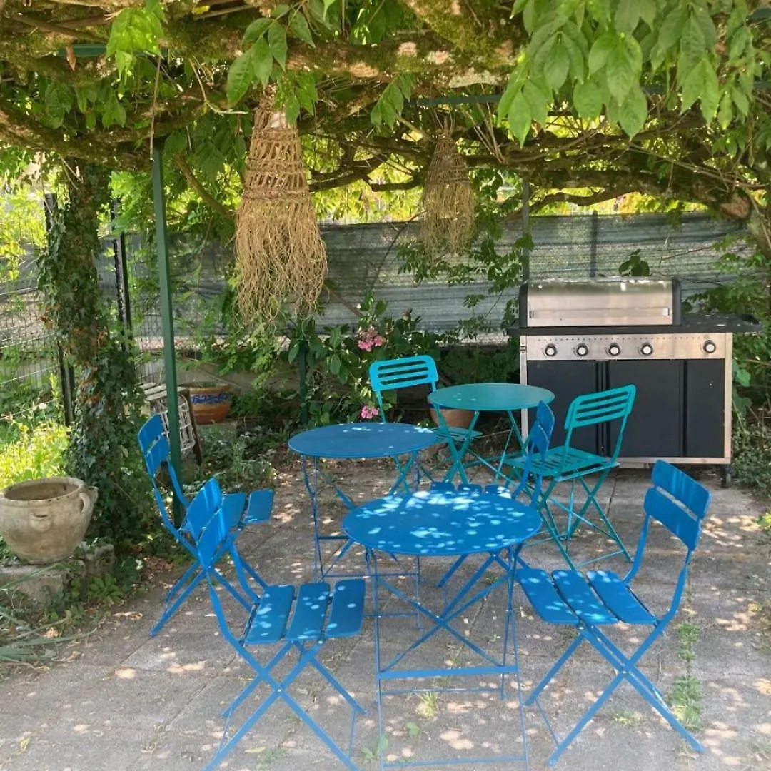 Apartment Villa Des Jasmins - Appartement Avec Piscine Privee- Entrelacs Albens