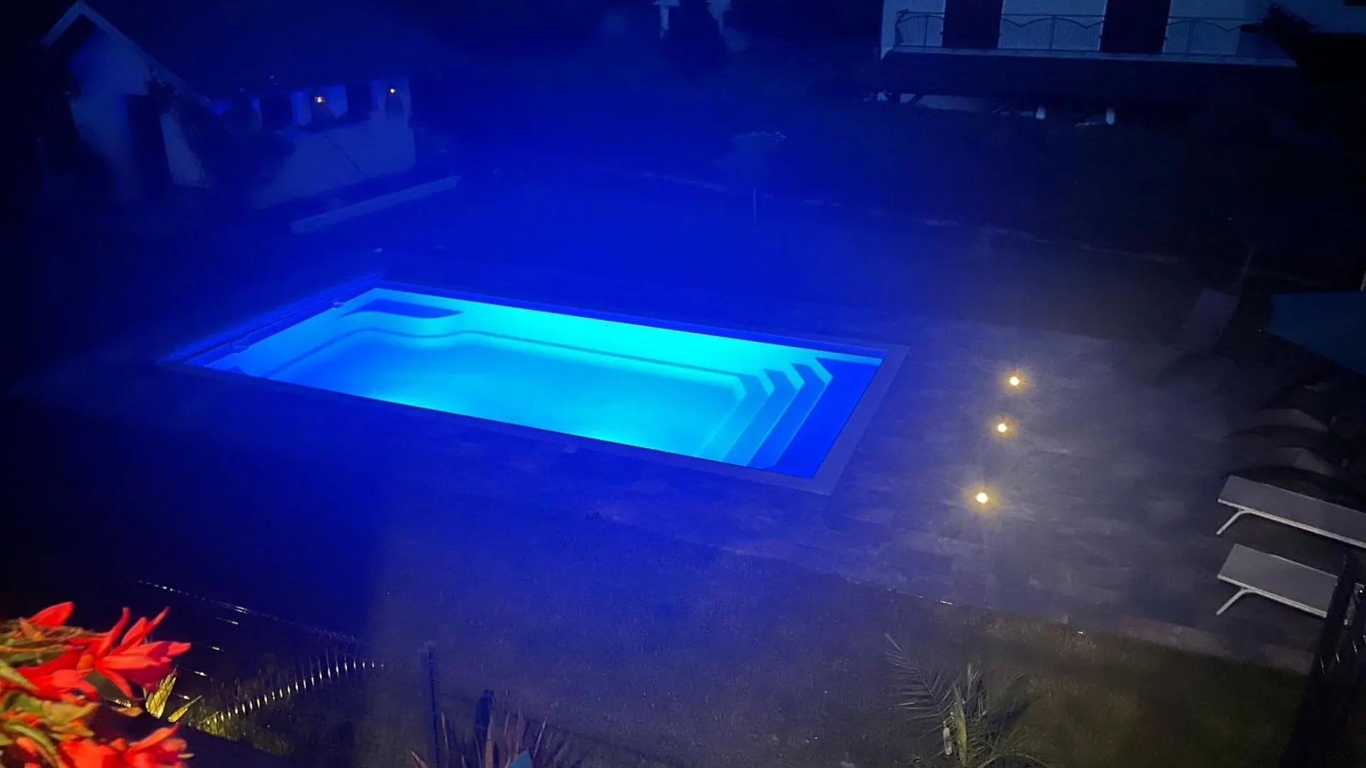 Villa Des Jasmins - Appartement Avec Piscine Privee- Entrelacs Albens 0*,  France
